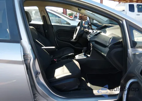 2013 Ford Fiesta Se из США, поврежденный, VIN 3FADP4EJ7DM117007